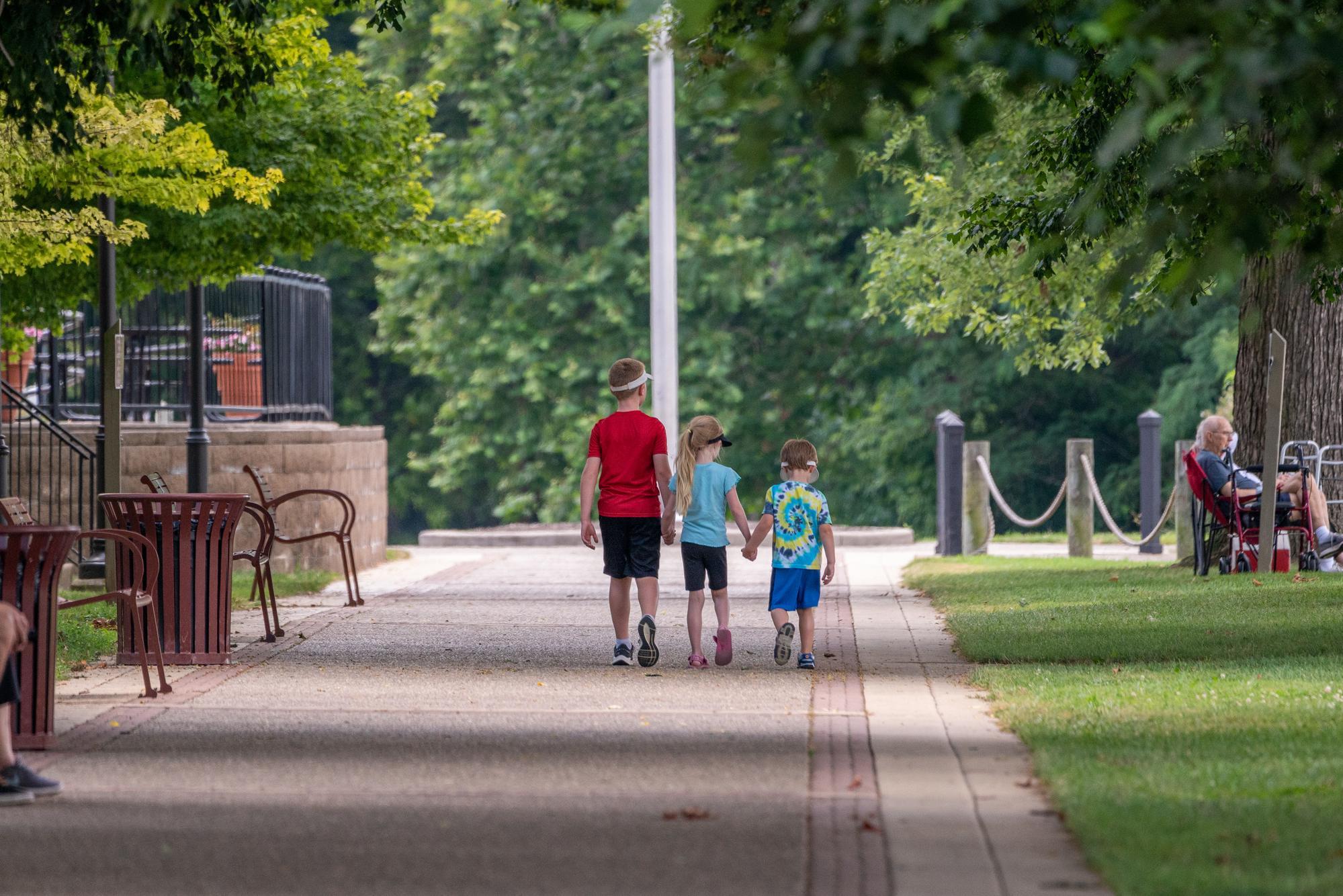 Children walking on the Ferbank shared-use trail
