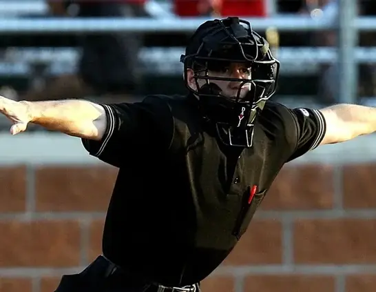 softball umpire